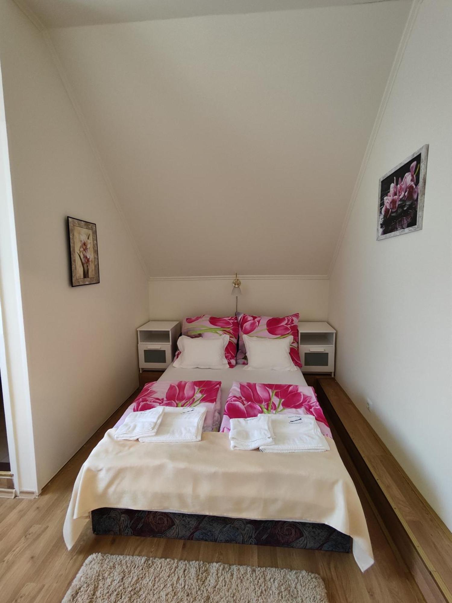 Havasi Ueduelohaz Apartment Gyenesdiás Екстериор снимка