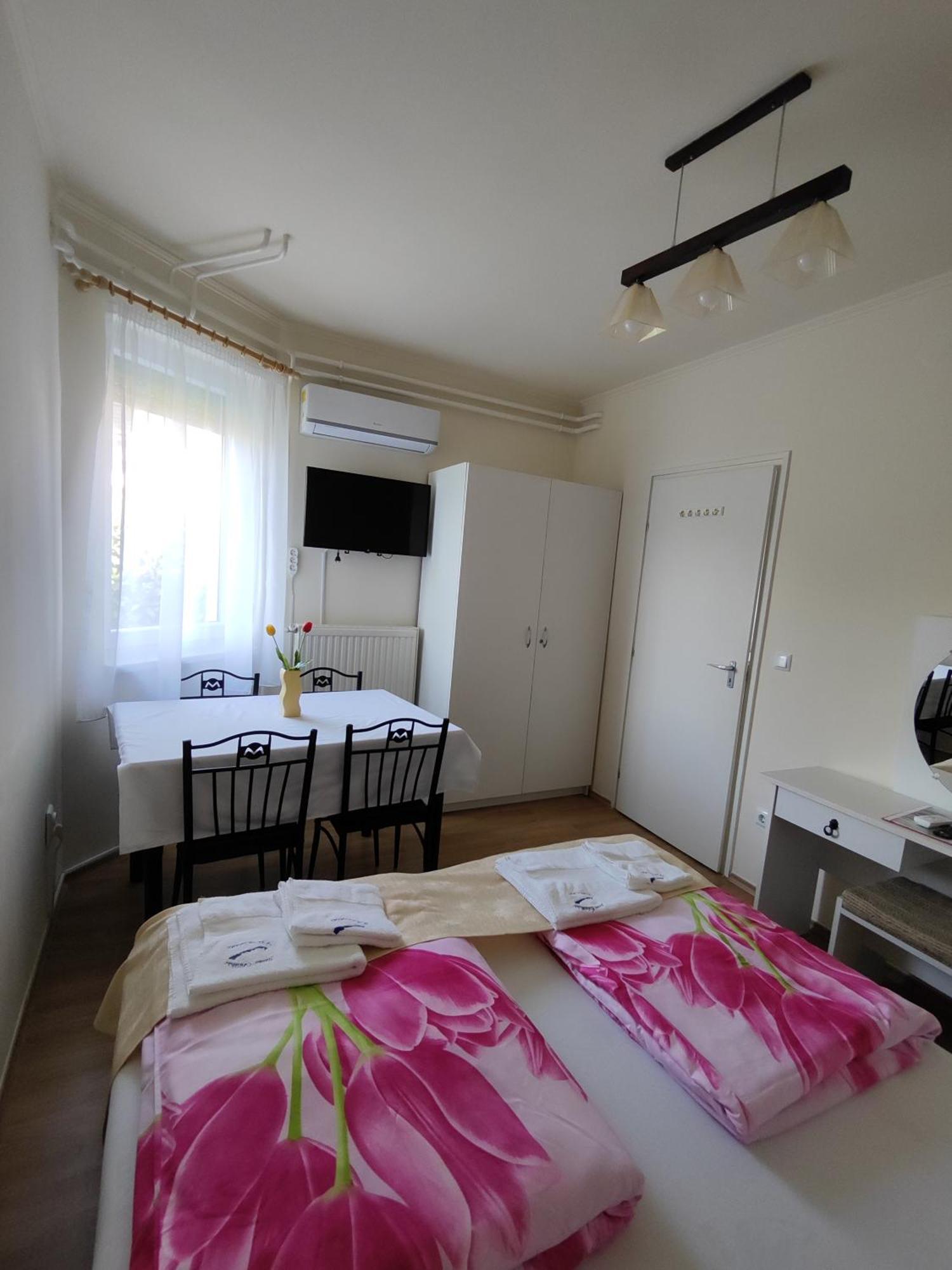 Havasi Ueduelohaz Apartment Gyenesdiás Екстериор снимка